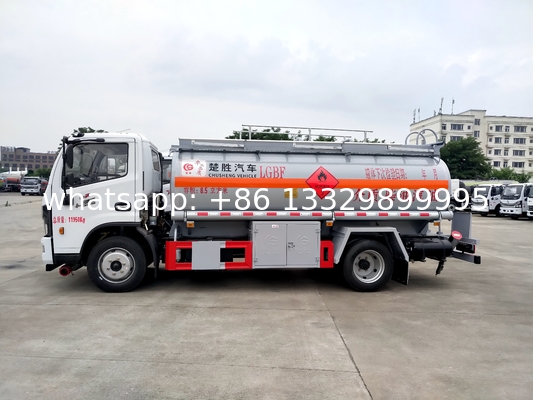 dongfeng Diesel truck 8000 liters small fuel tank truck for sale，competitive price dongfeng diesel oil transported truck