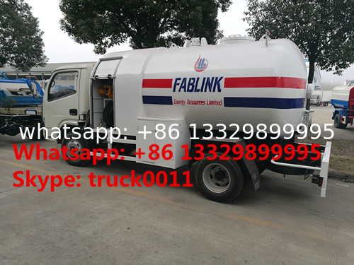 2020s new designed 2.3tons dongfeng LHD 4*2 mobile lpg gas refilling truck, best price lpg gas bobtail vehicle for sale