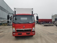 good quality factory direct sale price SINOTRUK HOWO poultry day old chicks transported vehicle babychick van truck