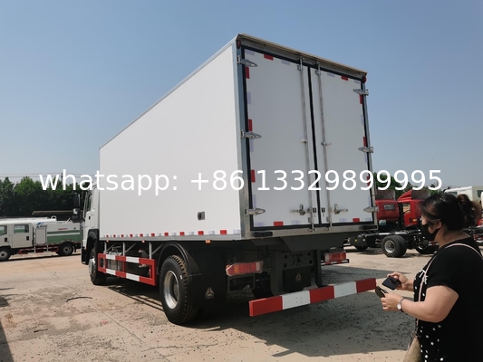 10T 15T SINOTRUK HOWO 4*2 LHD refrigerated van truck THERMO KING BEST PRICE HOWO reefer van box vehicle