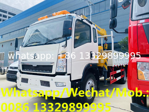 Customized HOWO 4*2 RHD YUCHAI 140hp Euro 2 4tons telescopic crane boom mounted on cargo truck for salE, truck crane