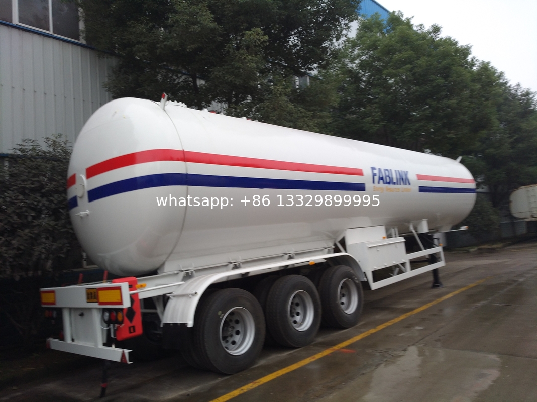 20T-30T Mobile LPG Gas Storage Tanker with JOKE Outriggers Customized Company Logo