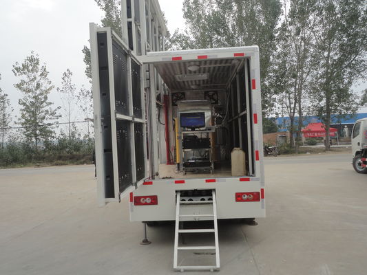 Digital Advertising Truck 0.5-10T Different Color Upon Request outdoor mobile waterproof and shakeproof LED van car